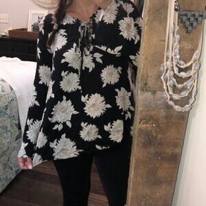 Sun & Shadow medium bell sleeve boho floral blouse